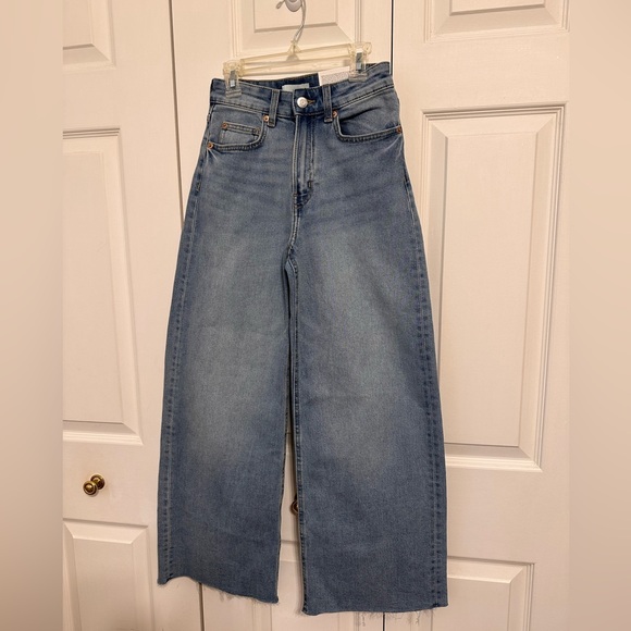 NWT H&M jeans - Picture 4 of 6